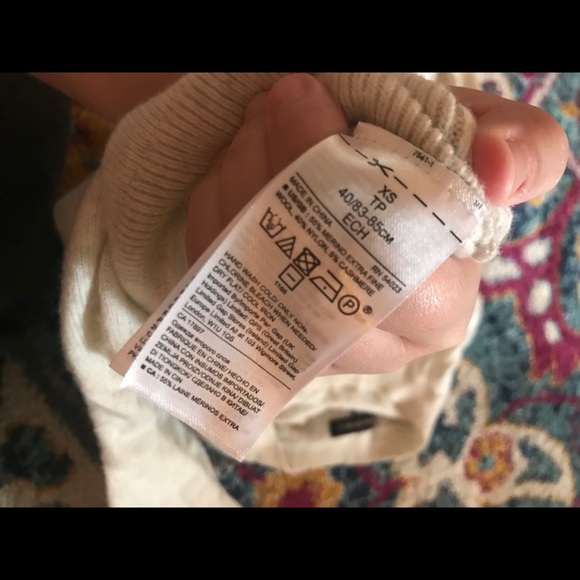 Banana Republic sweater SZ XS - Picture 4 of 4